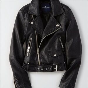 AEO American Eagle Belted Faux Leather Moto Jacket • size Medium